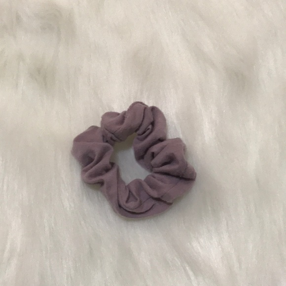 Scrunches - Picture 3 of 4